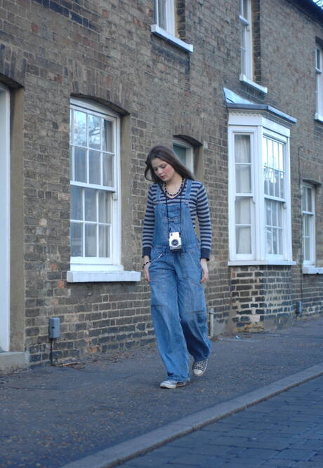 Girl Folio offers a free picture gallery with Fuzen demonstrating well-done form