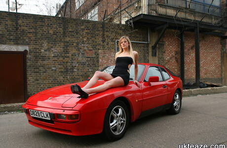 UK Teaze are proud to present you with a free photos featuring Addison exhibit perfect form